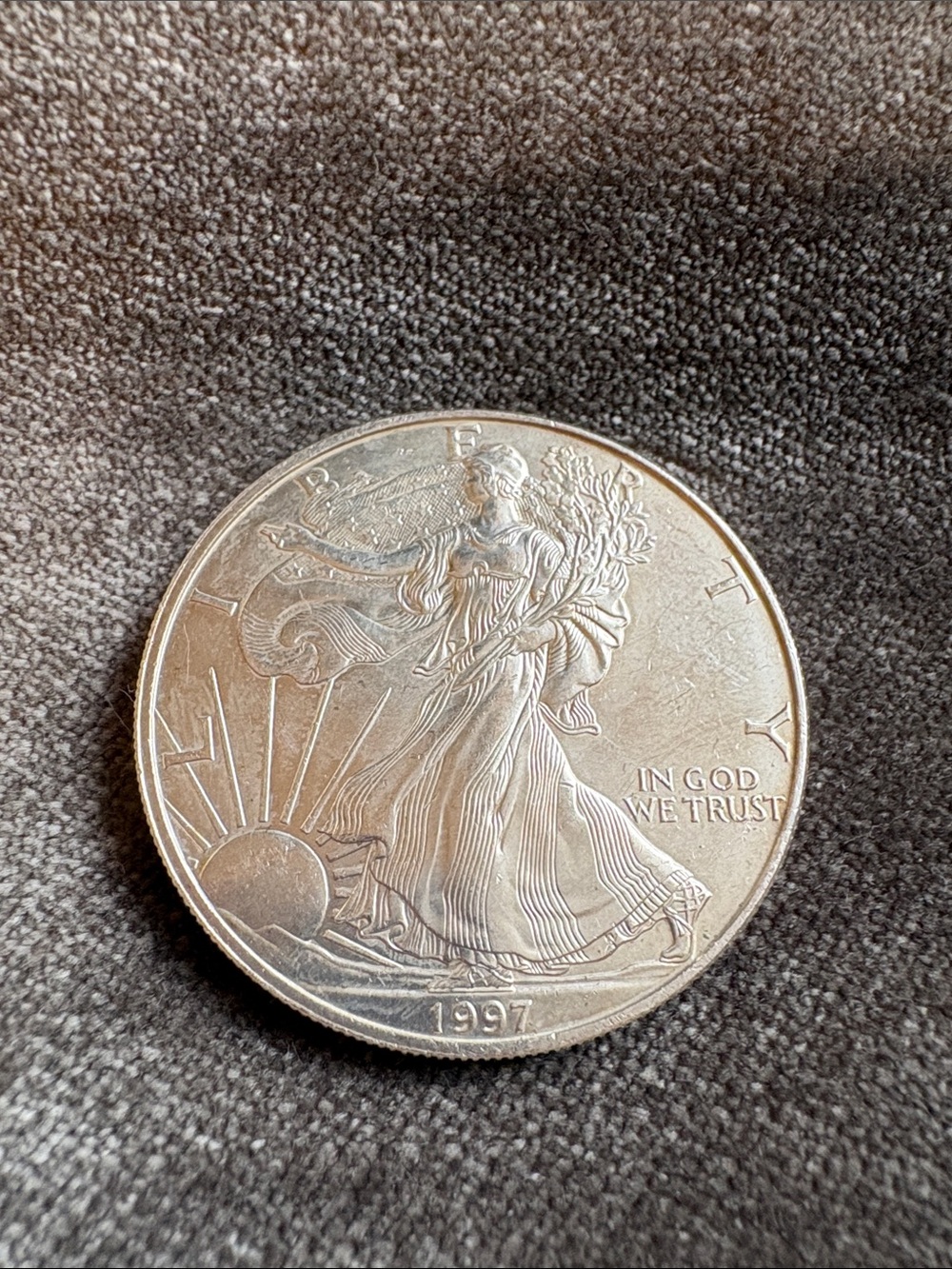 1997 American Silver Eagle Bullion 1oz Silver Coin